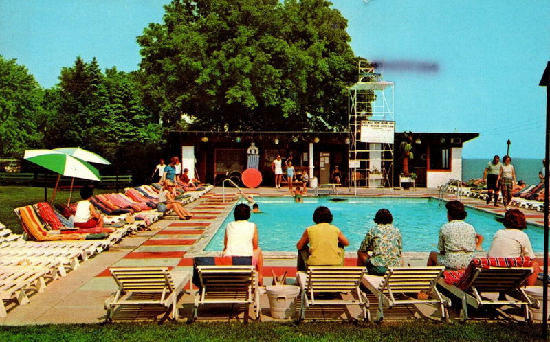 Gratiot Inn (Windemere Hotel) - Vintage Postcard (newer photo)
